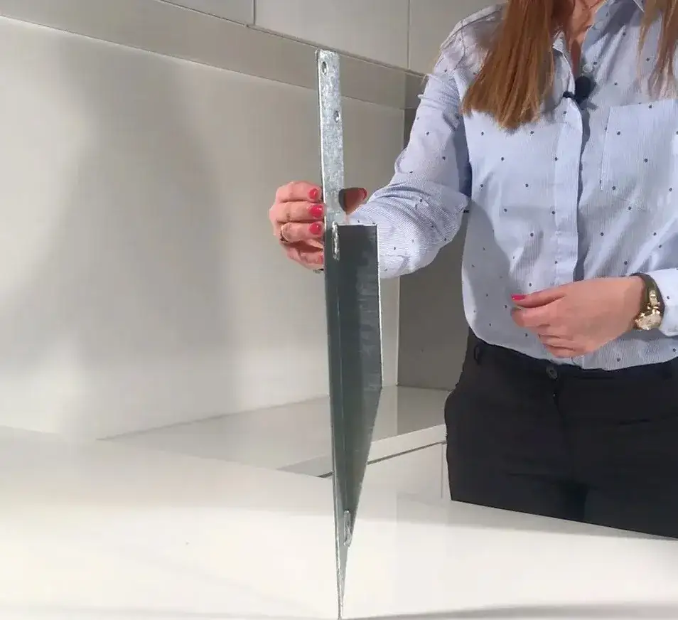 Kotwa stabilizująca uniwersalna 50 cm - jak zapewnić bezpieczeństwo konstrukcji