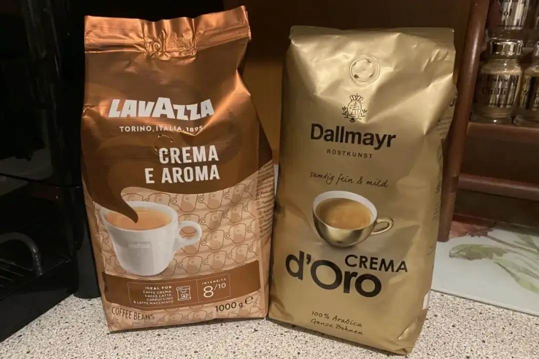 Najlepsze kawy ziarniste 2025 - ranking, który zaskoczy każdego smakosza