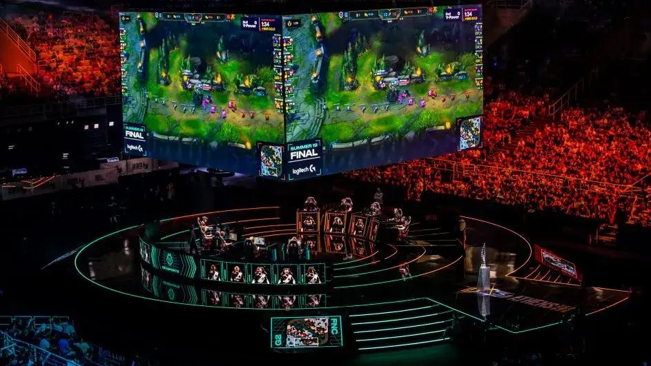 E-sport kontra tradycyjne dyscypliny - rywalizacja w nowoczesnym świecie