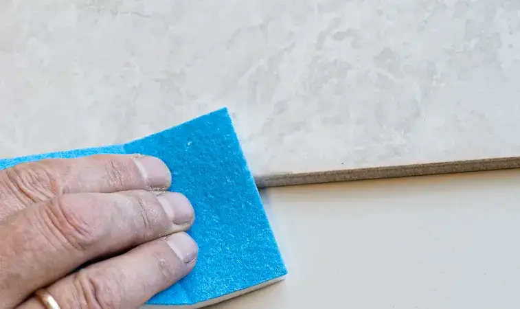 Jak naprawić terakotę: skuteczne sposoby na usunięcie uszkodzeń