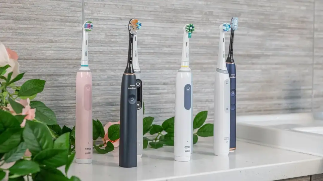 Philips Sonicare czy Oral-B? Wybierz idealną szczoteczkę dla siebie!