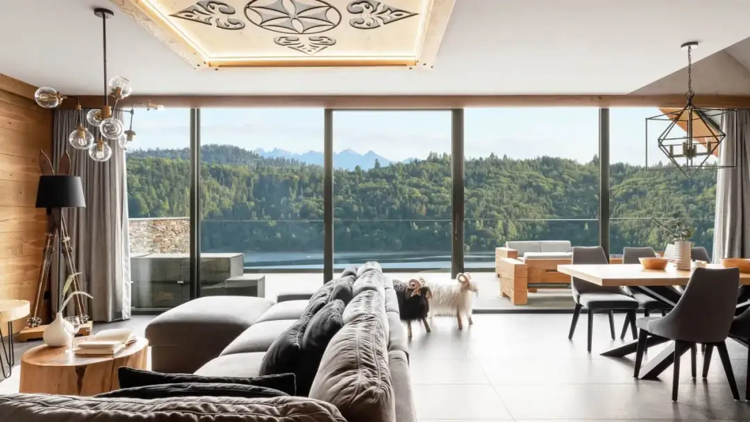 Noclegi z widokiem na jezioro Czorsztyńskie – idealne miejsce na relaks