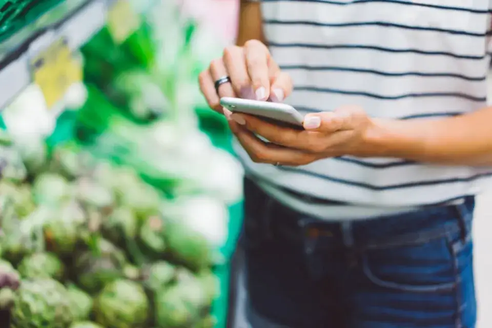 Jak pobrać aplikację Polomarket na telefon – proste kroki i rozwiązania problemów