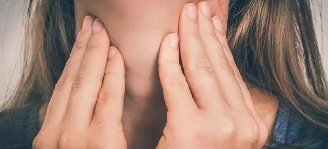 Czy od alergii może boleć gardło? Poznaj przyczyny i objawy