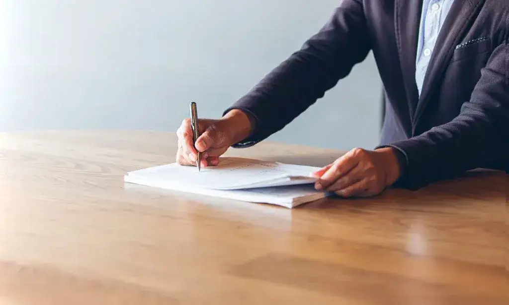 Czy można odstąpić od umowy najmu? Poznaj swoje prawa