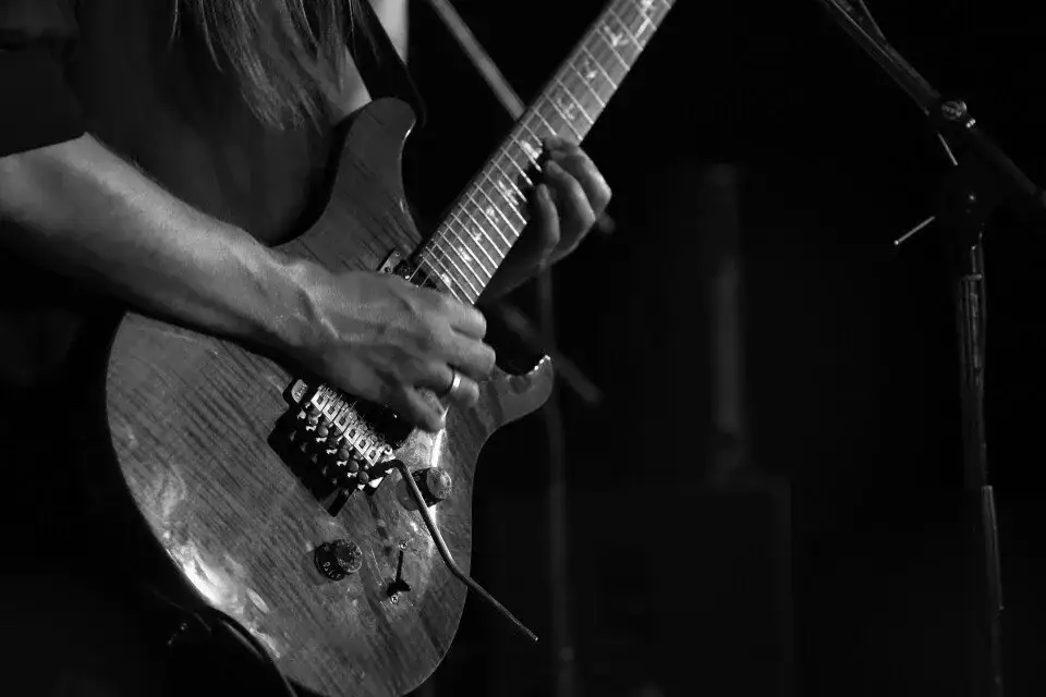 Najlepsi polscy gitarzyści rockowi wszech czasów - TOP 10