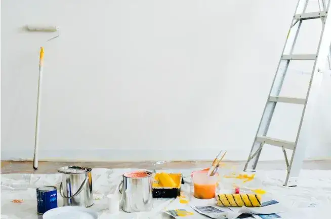 Co jest potrzebne do malowania pokoju? Lista narzędzi i porady, które musisz znać