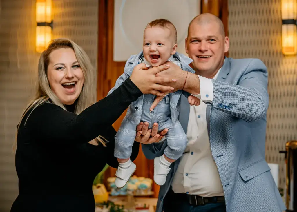 Ile bierze fotograf za chrzciny? Ceny i pakiety, które musisz znać