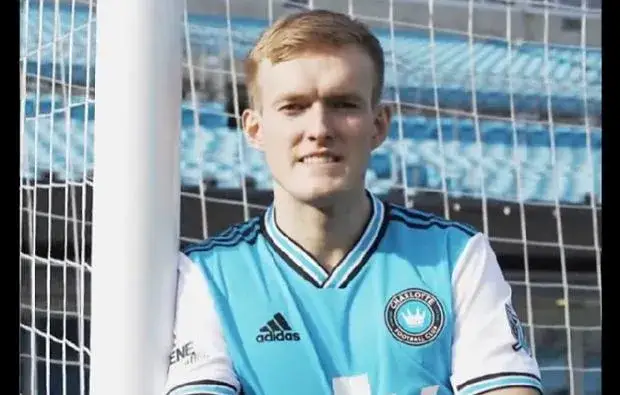 Karol Świderski statystyki: Jak jego wyniki wpływają na drużynę?