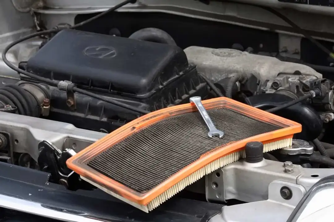 Koszt wymiany filtra powietrza: Ceny, czynniki i oszczędności