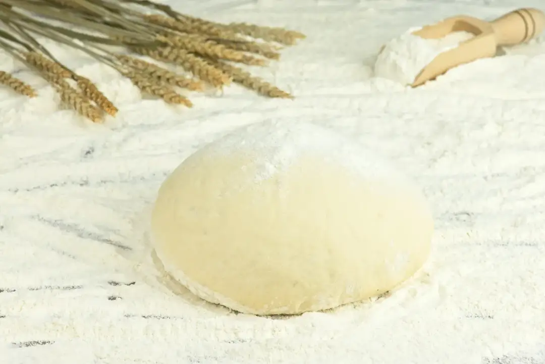 Ciasto drożdżowe mrożone przepisy: proste sposoby na idealne wypieki