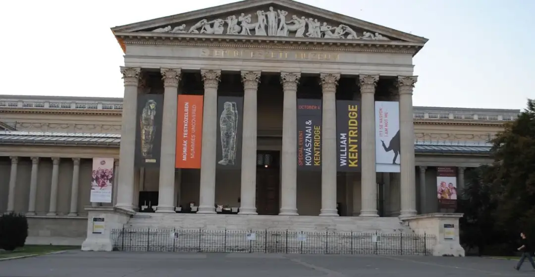 Muzeum Sztuk Pięknych w Budapeszcie: Co warto wiedzieć przed wizytą