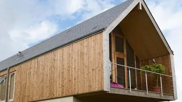 Bardage pour toiture : choisissez le meilleur matériau pour votre projet