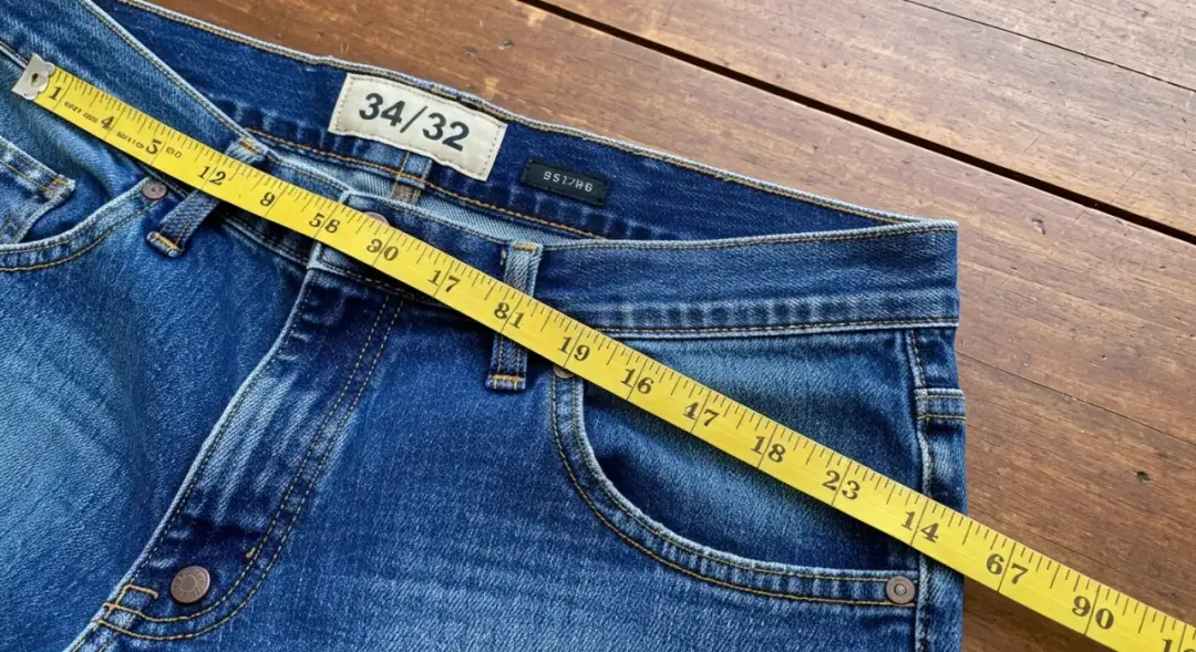 Co oznacza rozmiar 32/34? Dobierz idealne jeansy bez pomyłek