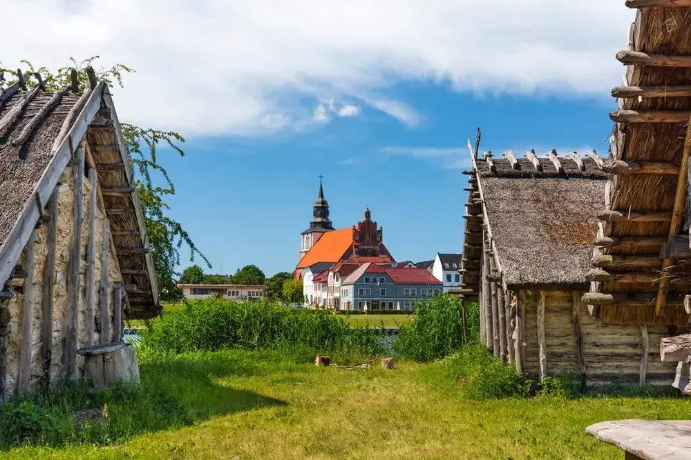 Wolin atrakcje: odkryj ukryte skarby i niezapomniane miejsca Wolin atrakcje: odkryj ukryte skarby i niezapomniane miejsca