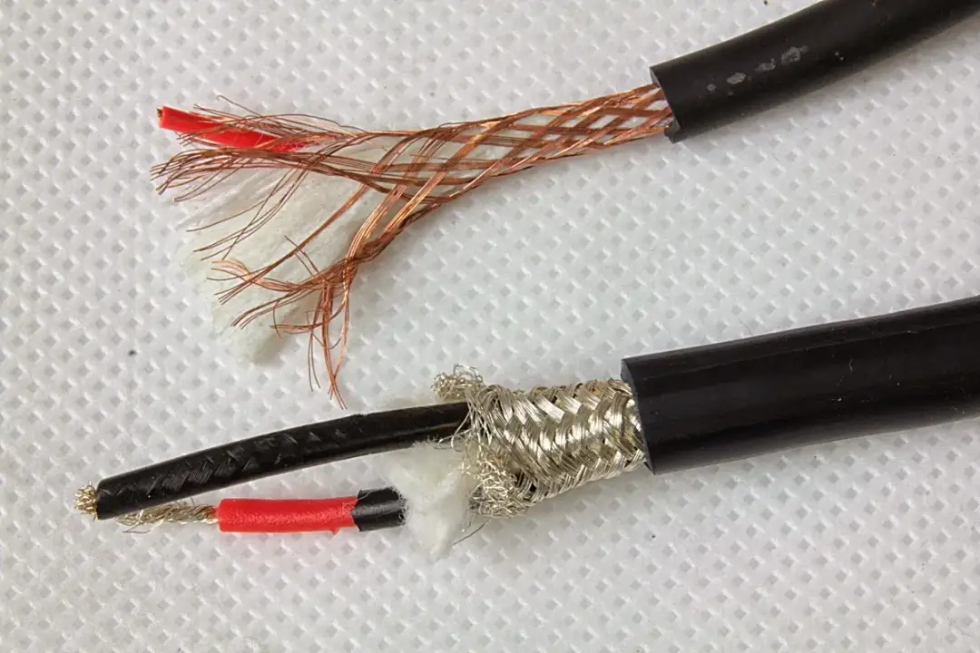 Jaki kabel do gitary elektrycznej – uniknij najczęstszych błędów