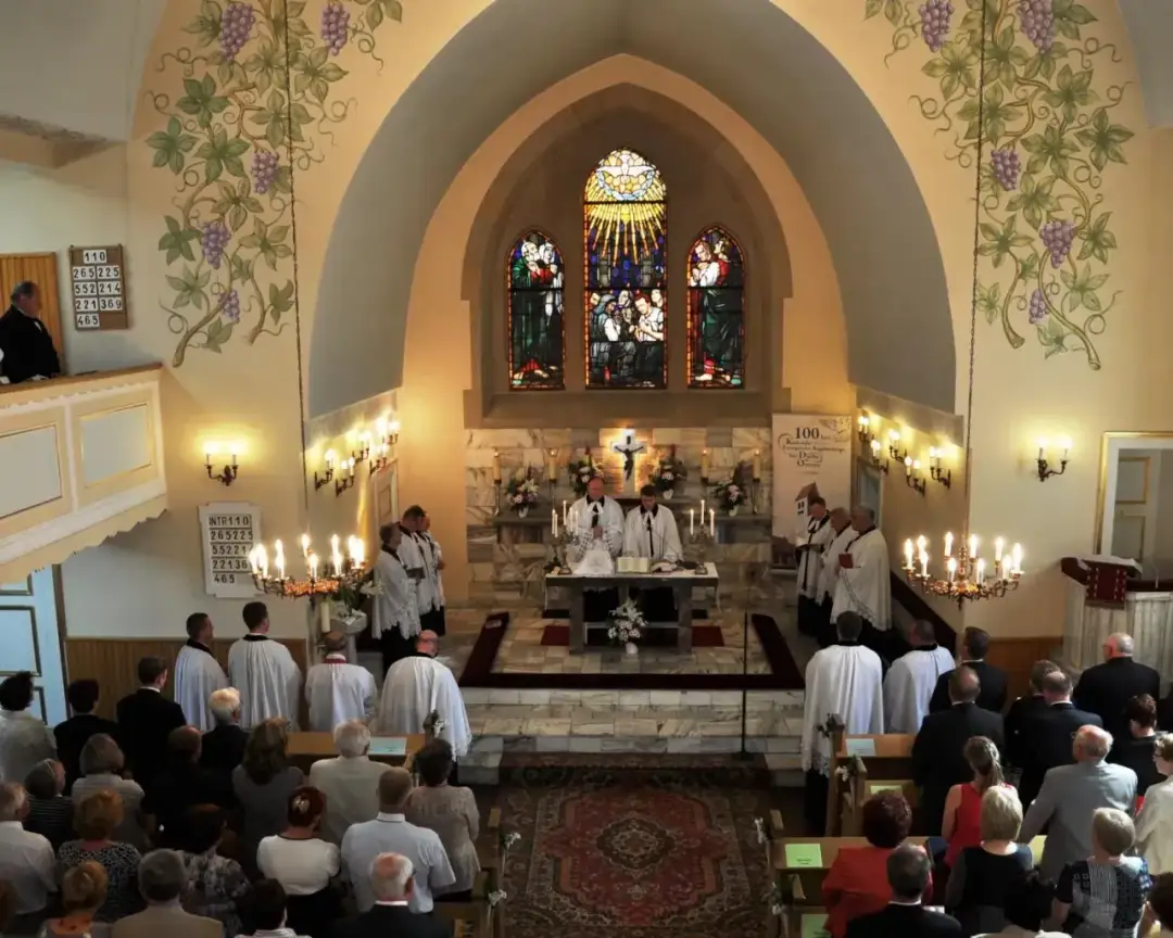 Czym się różnią ewangelicy od katolików? Kluczowe różnice wyjaśnione