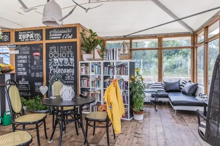 Gdzie zjeść w Brzeźnie? Odkryj top restauracje z widokiem