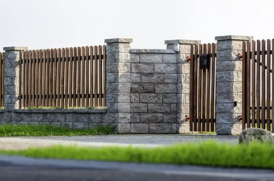 Ogrodzenie 120 czy 150 cm: co wybrać dla lepszej prywatności?