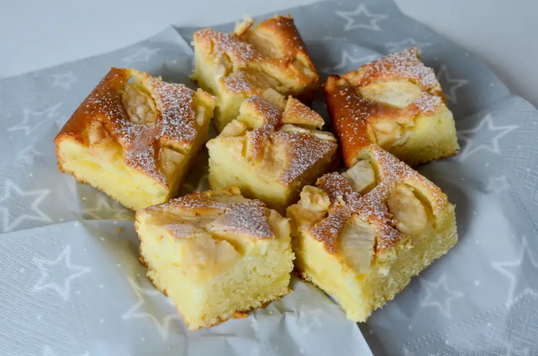 Szybkie ciasto z jabłkami – łatwy przepis na pyszny deser w 30 minut