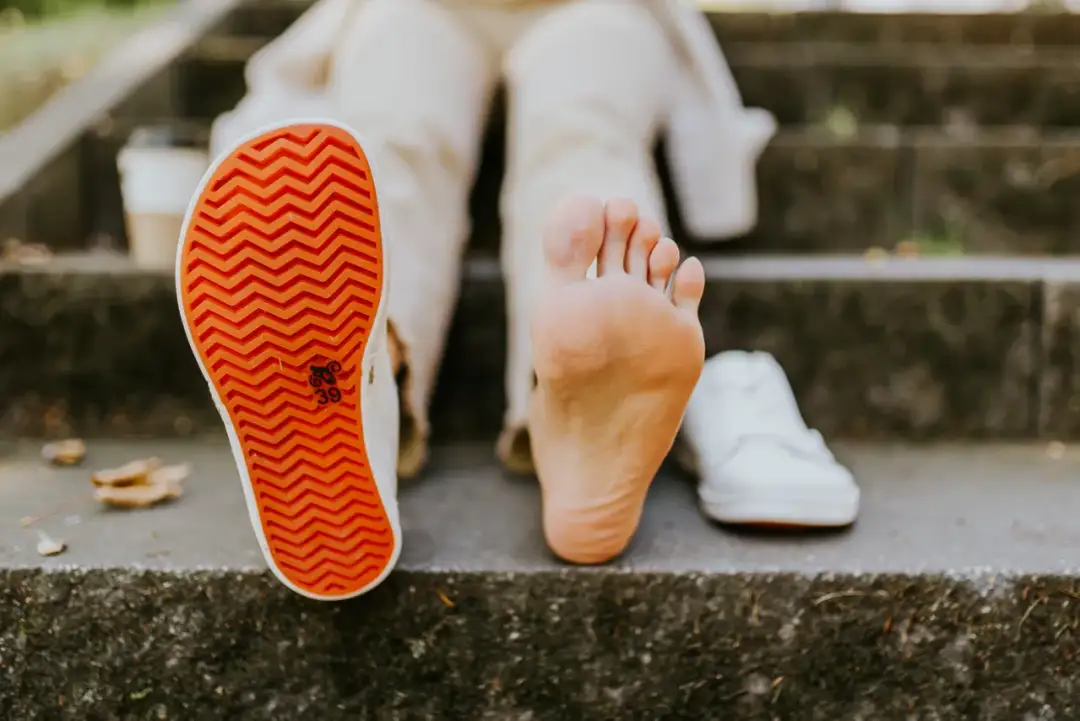Barefoot - co to znaczy? Zdrowe stopy i naturalny ruch