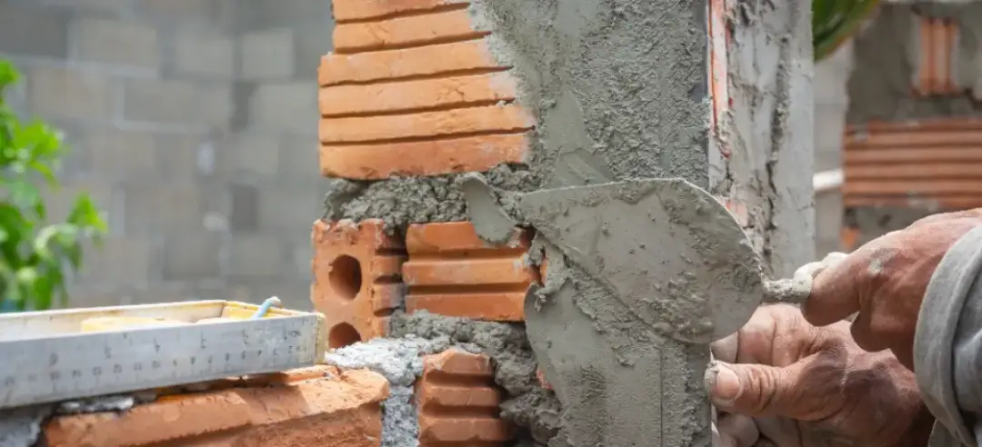 Ile schnie zaprawa tynkarska? Poznaj kluczowe czynniki