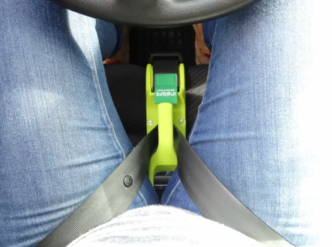 Jak obniżyć pasy bezpieczeństwa, aby zapewnić dziecku komfort i bezpieczeństwo