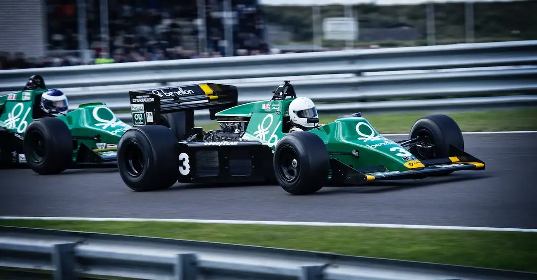 Jakie silniki napędzają bolidy F1? Odkrywamy tajniki