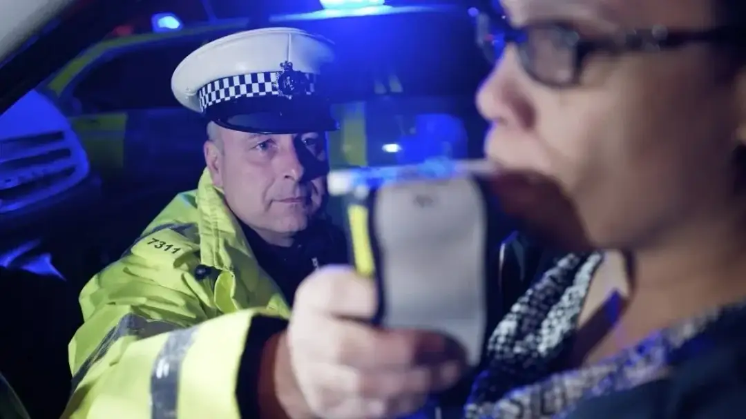 Zabrane prawo jazdy za alkohol: poznaj legalne możliwości transportu