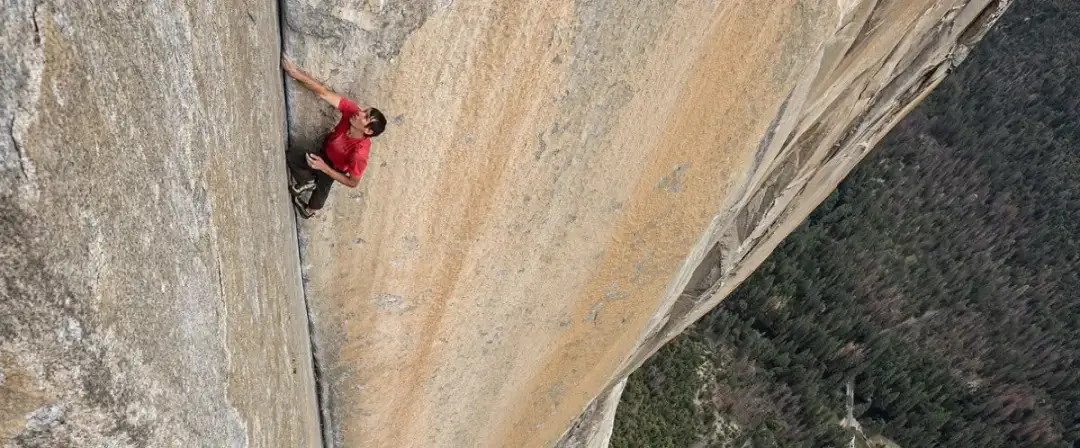 Filmy o alpinistach, które poruszają i inspirują do wspinaczki