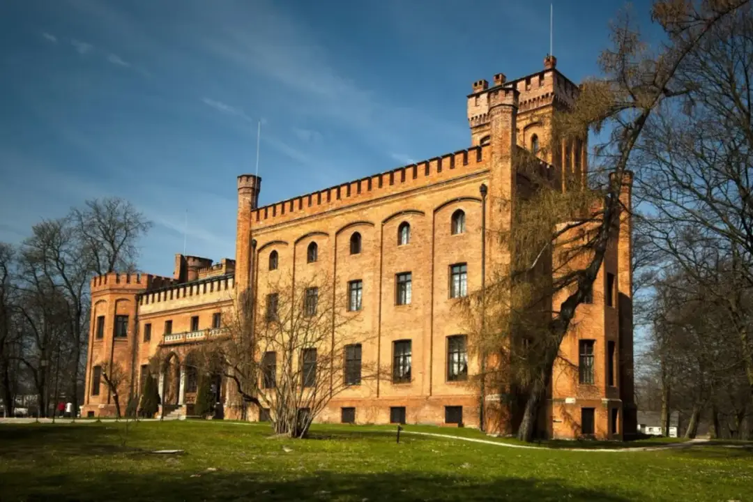 Które pałace na Pomorzu musisz koniecznie odwiedzić tego lata?