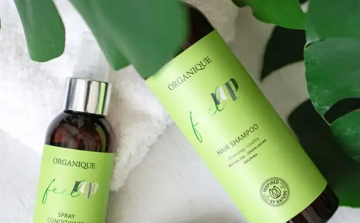 Skuteczne metody mycia włosów: 6 technik dla zdrowych kosmyków Skuteczne metody mycia włosów: 6 technik dla zdrowych kosmyków