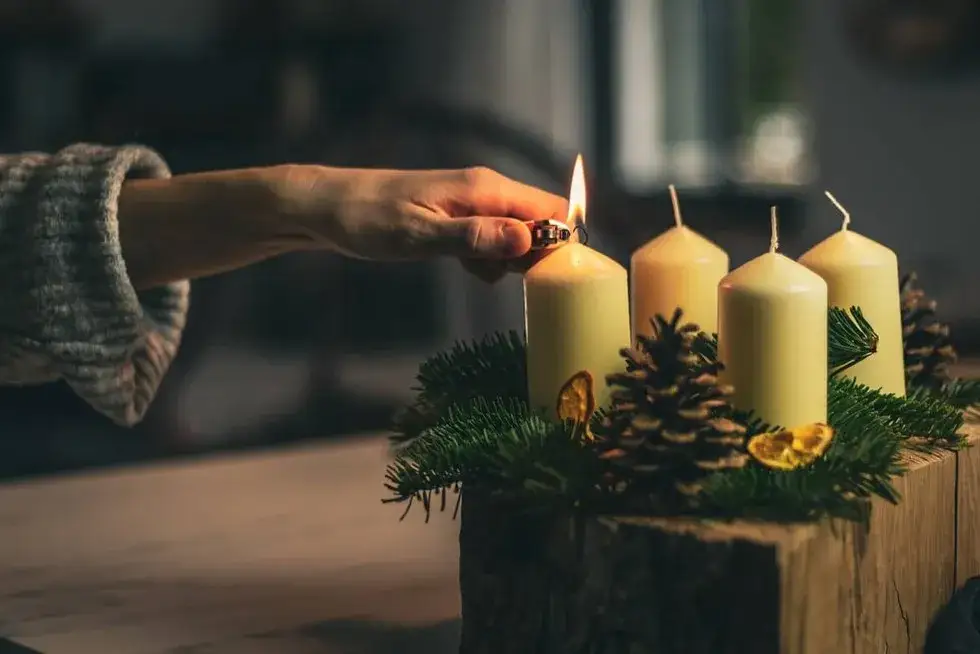 Jak dzieli się Adwent? Poznaj jego podział i symbolikę przygotowań.