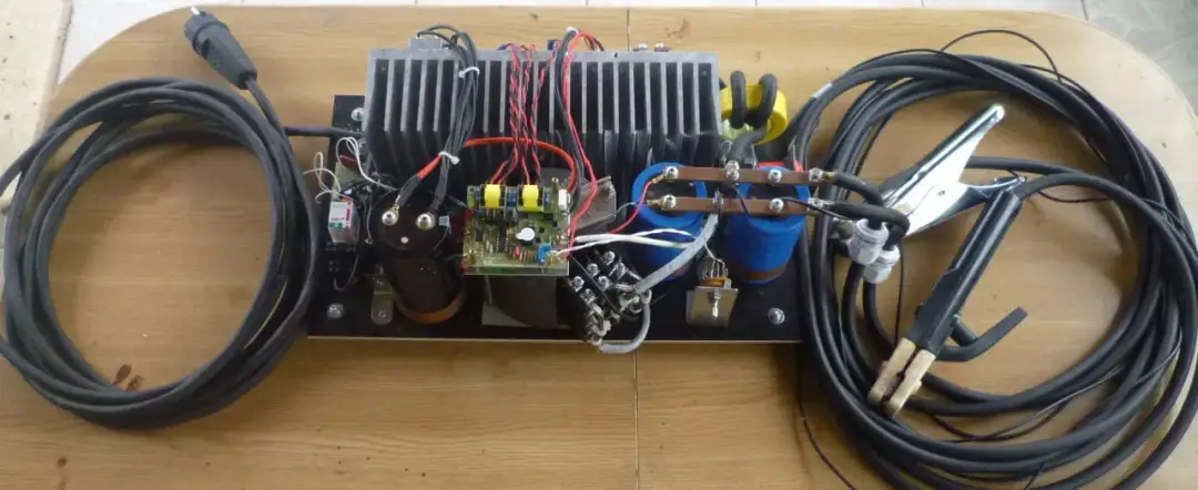 Spawarka ile wat? Realny pobór mocy i instalacja elektryczna