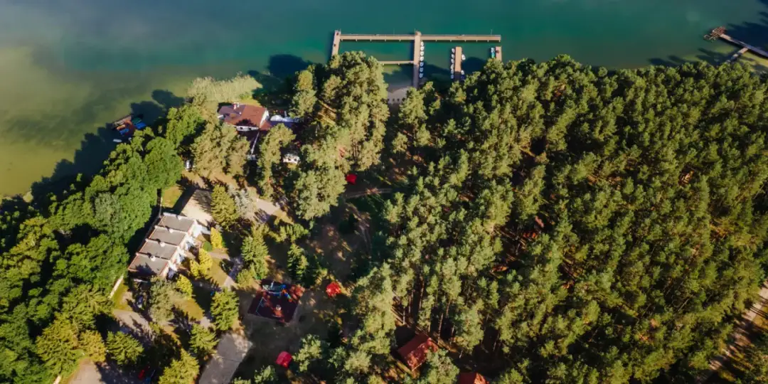 Atrakcje jeziora Głębokie: najlepsze miejsca na relaks i zabawę