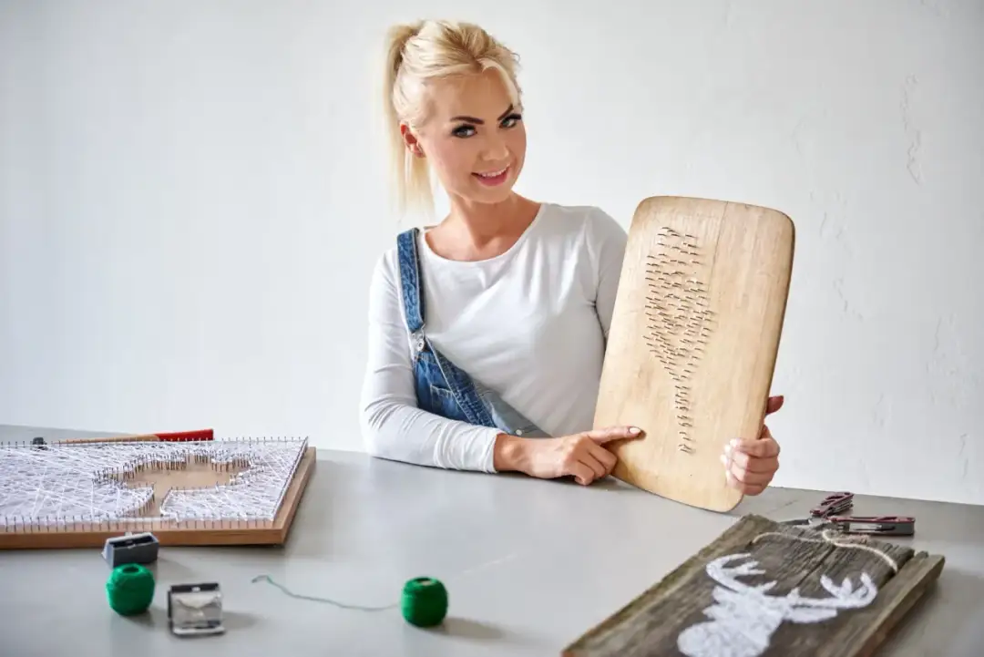 Jak zrobić obraz z gwoździ i nici - proste kroki do pięknej sztuki