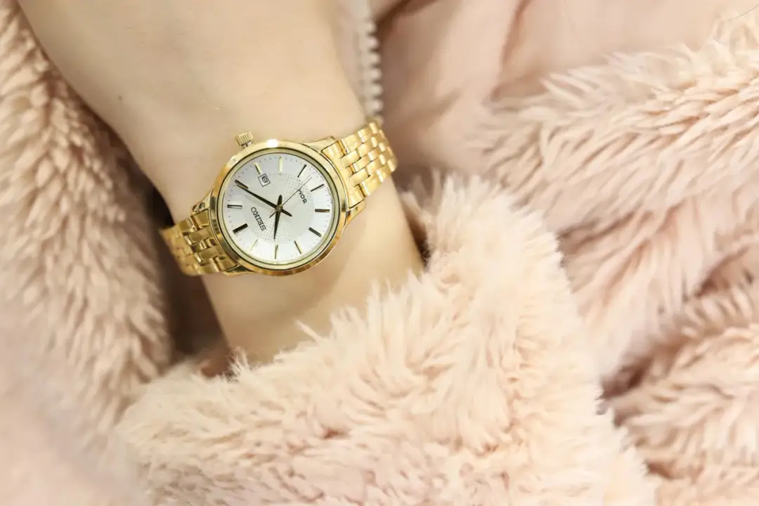 Najlepsze modele seiko złoty zegarek damski – porównanie i opinie