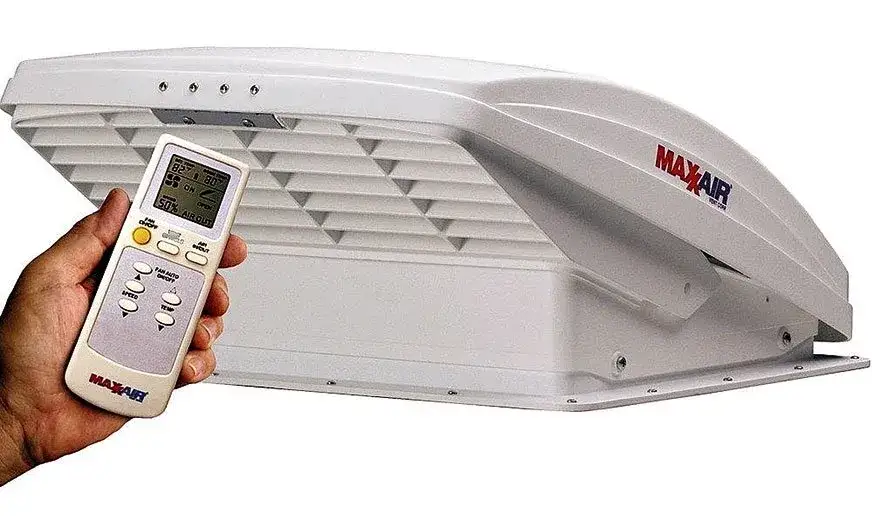 Jaką klimatyzację do kampera wybrać, aby uniknąć upałów?