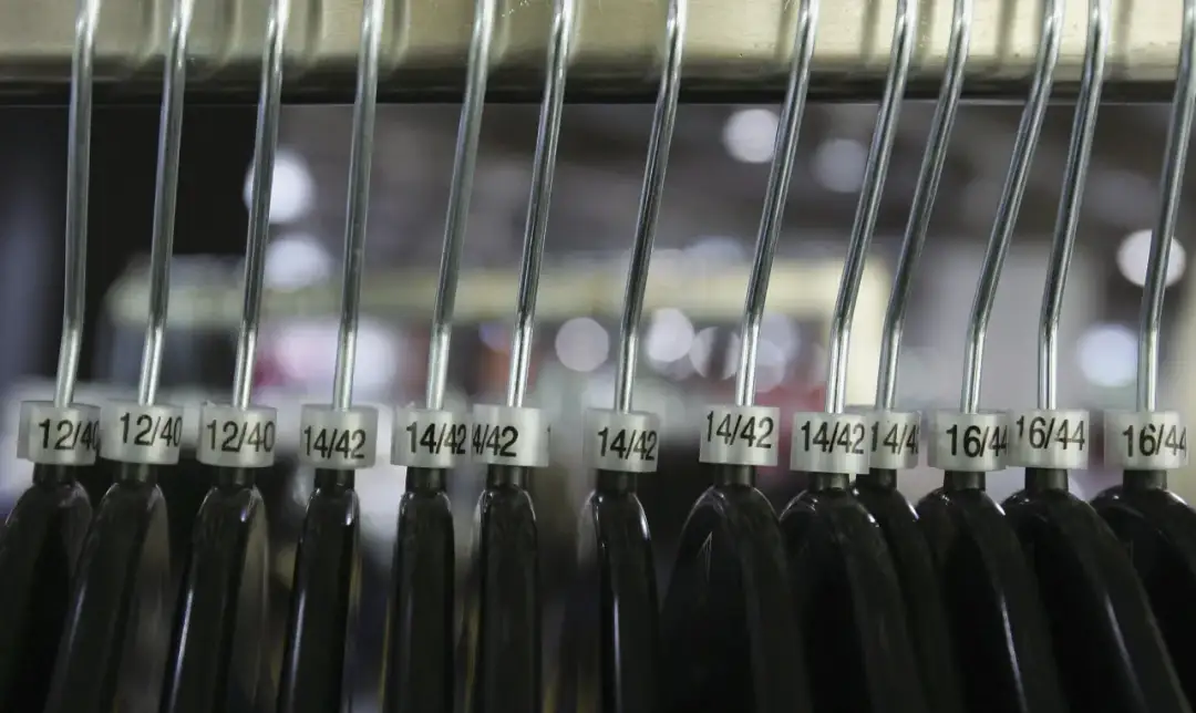 4 5 UK jaki to rozmiar - poznaj europejskie i amerykańskie odpowiedniki