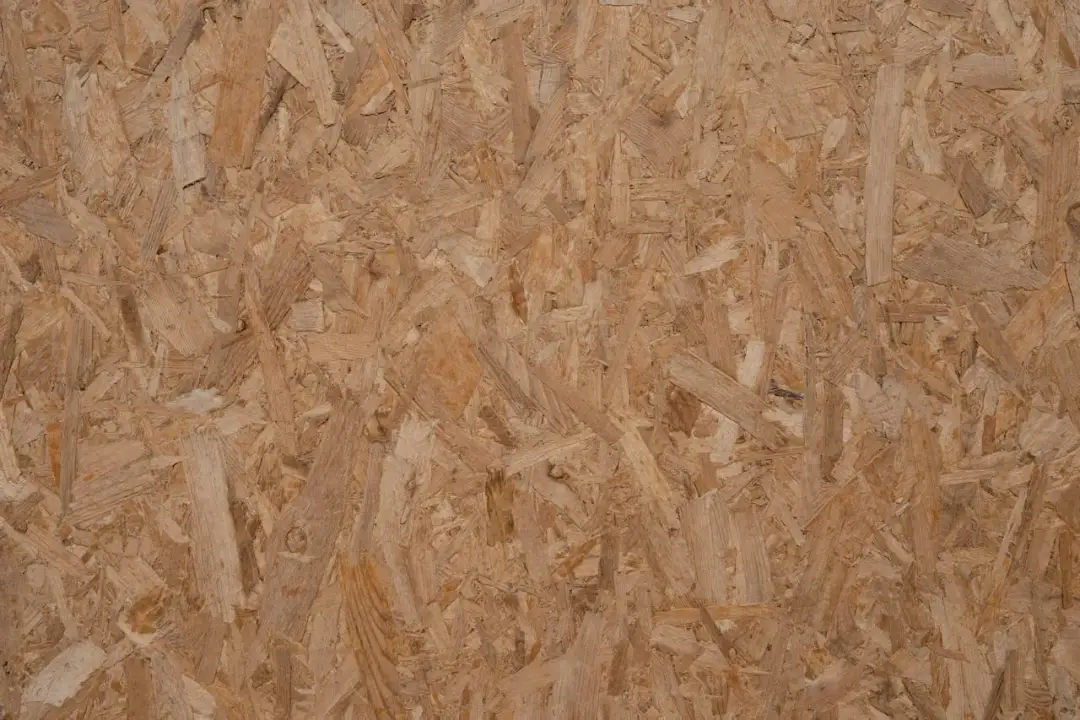 Na co zwrócić uwagę przy wyborze odpowiedniej grubości płyty OSB?