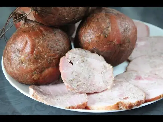 Jak przygotować idealną kiełbasę schabową - sprawdzone przepisy i triki