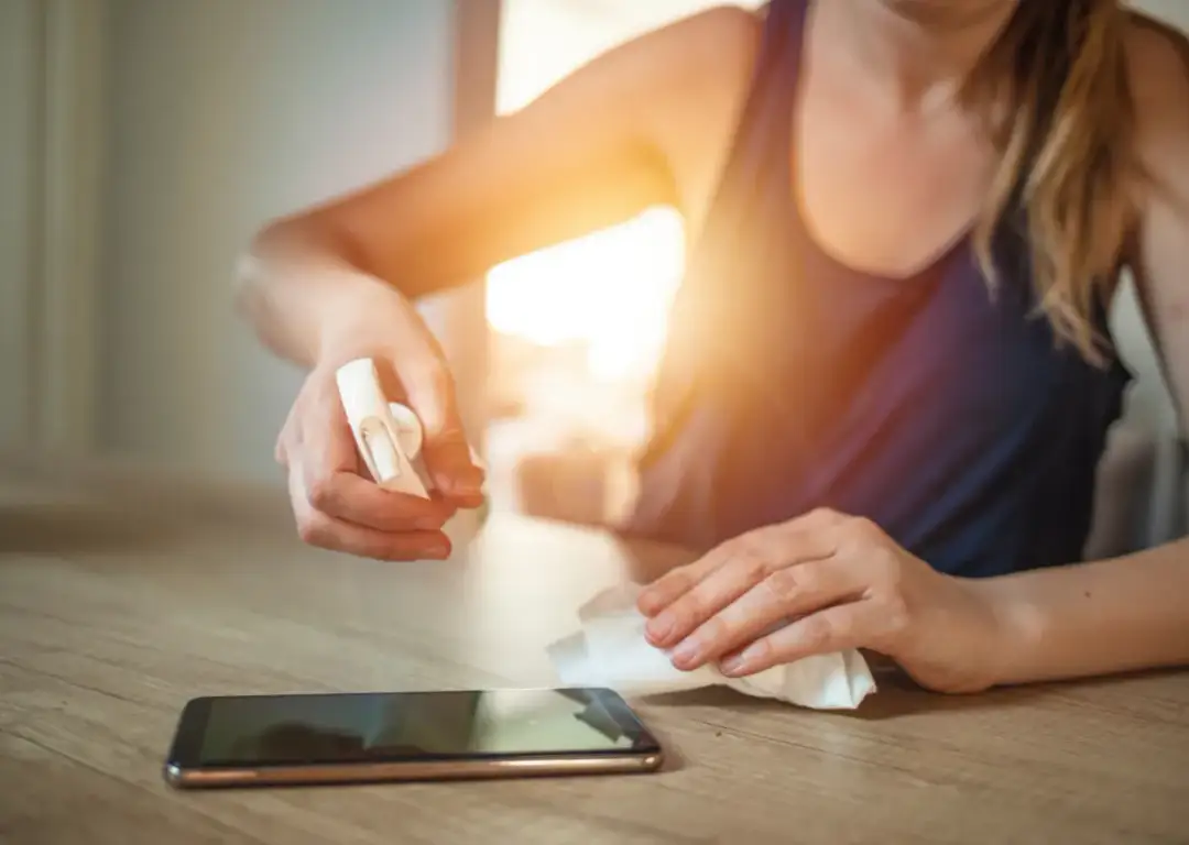 Jak skutecznie wyczyścić głośnik iPhone i uniknąć uszkodzeń – proste porady