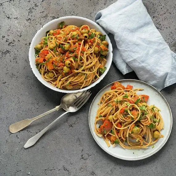 Makaron razowy: zdrowa alternatywa czy dietetyczna pułapka?