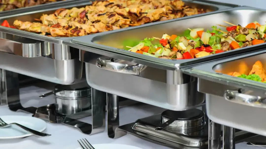 Gdzie zjeść w Ustrzykach Dolnych? Odkryj najlepsze lokale gastronomiczne