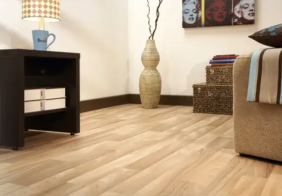 Co pod wykładzinę PCV? Unikaj błędów przed instalacją podłogi