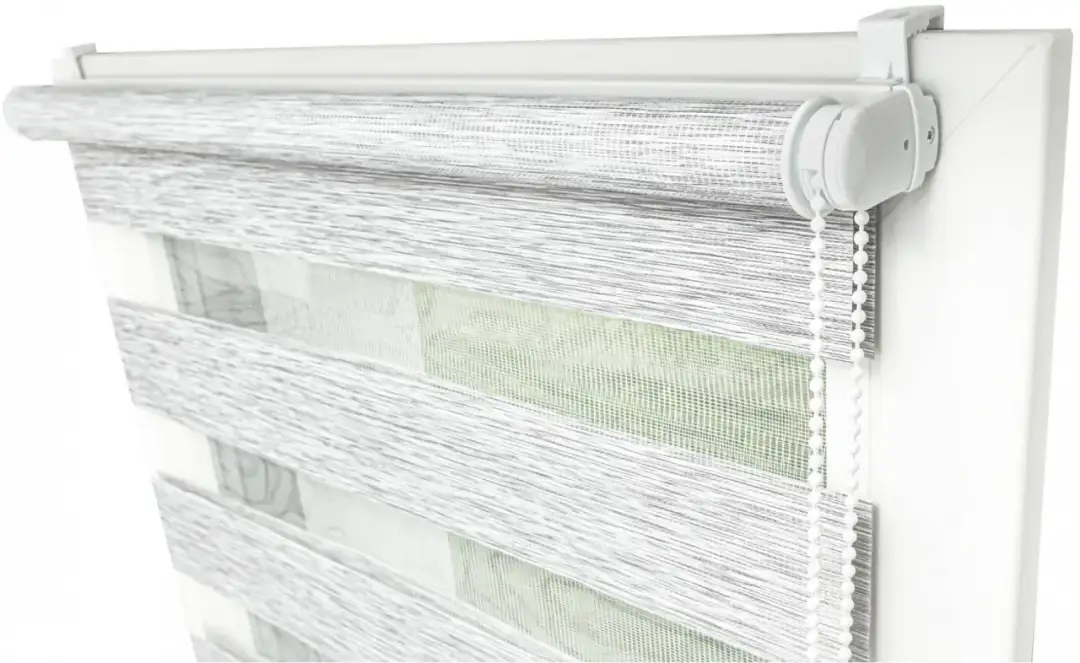 Jak szybko i łatwo zamontować rolety dzień i noc krok po kroku