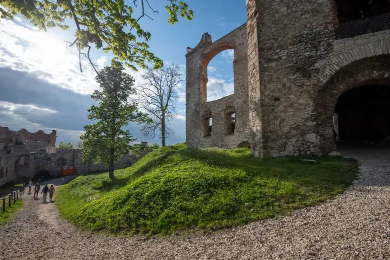 Tenczyn atrakcje – odkryj najpiękniejsze miejsca do zwiedzania
