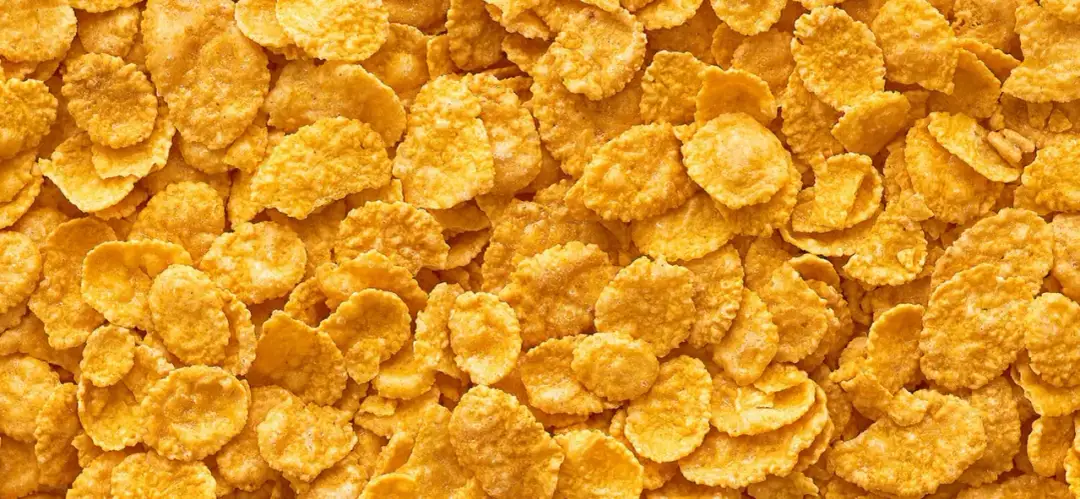 Czym są amerykańskie płatki śniadaniowe? Poznaj ich historię, rodzaje i wartości odżywcze
