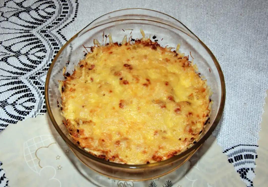 Co zrobić z ugotowanym makaronem nitki? 10 zaskakujących przepisów