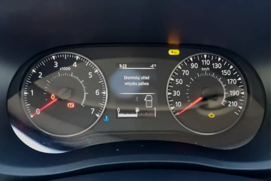 Kontrolki Renault Master 3 - Co oznaczają i co robić?